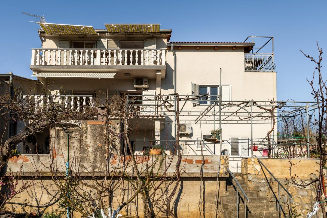 Apartments With A Parking Space Lopar, Rab - 14070 Dış mekan fotoğraf