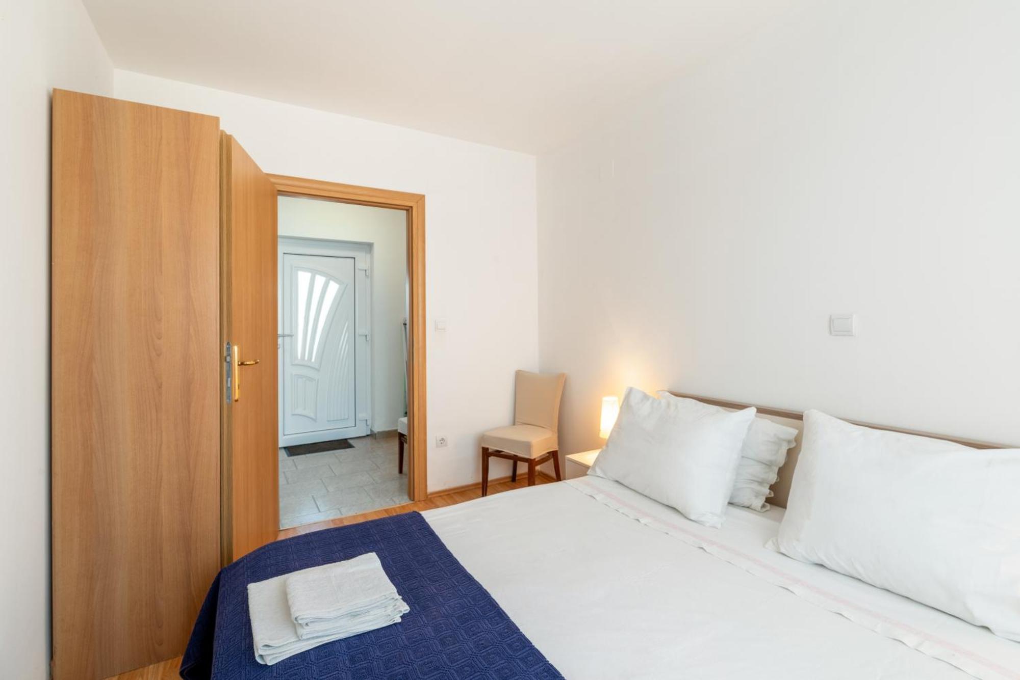 Apartments With A Parking Space Lopar, Rab - 14070 Oda fotoğraf